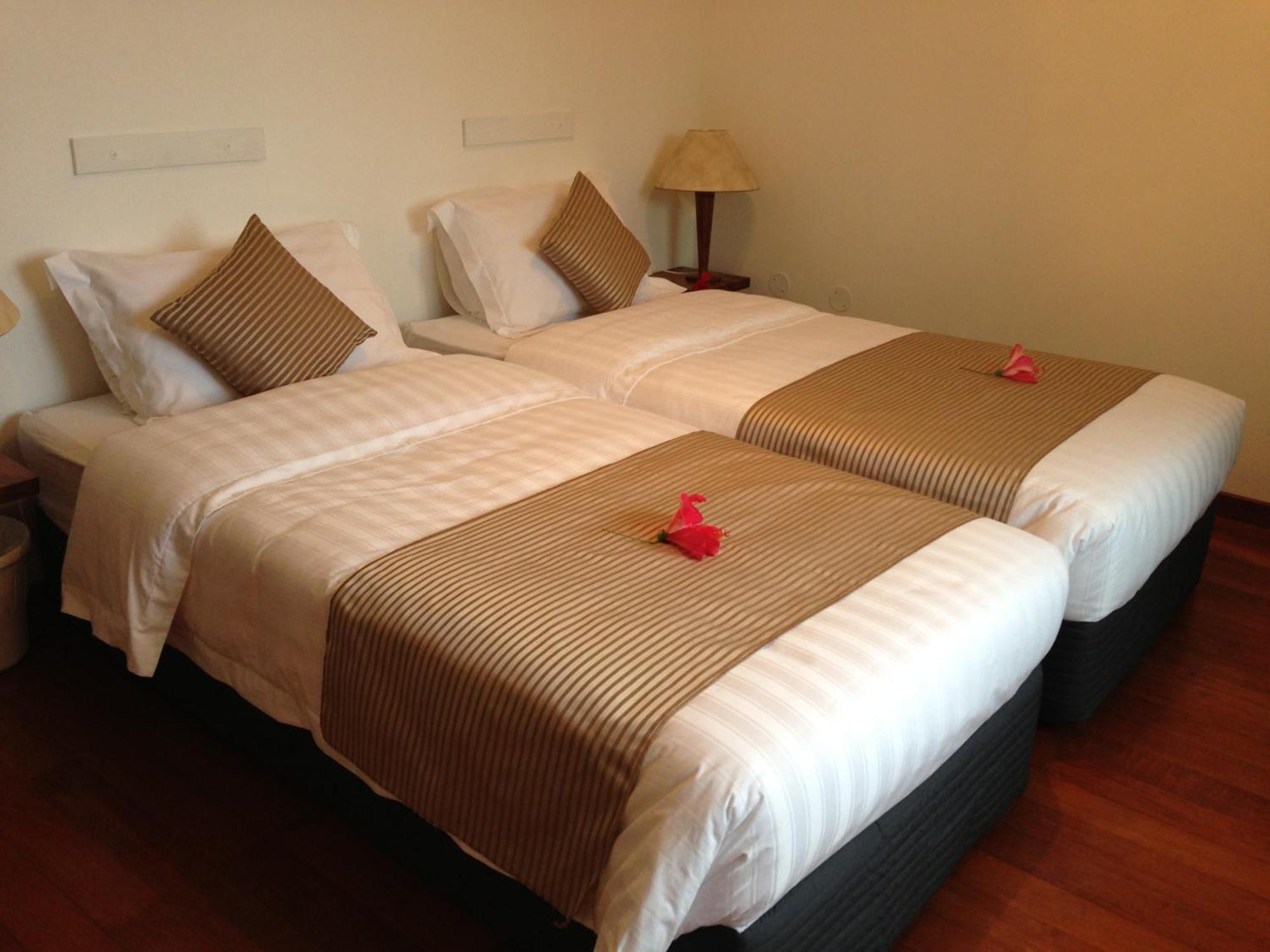 Hillcrest Villas Glacis  Esterno foto