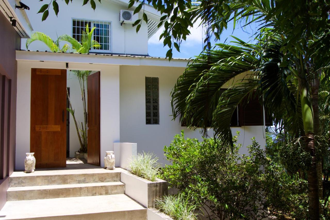 Hillcrest Villas Glacis  Esterno foto